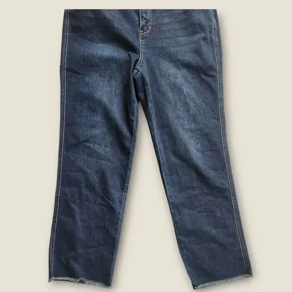 Billie Women's Jeans Dark Wash Raw Hem Straight Leg High-rise Size 14 - Picture 5 of 8